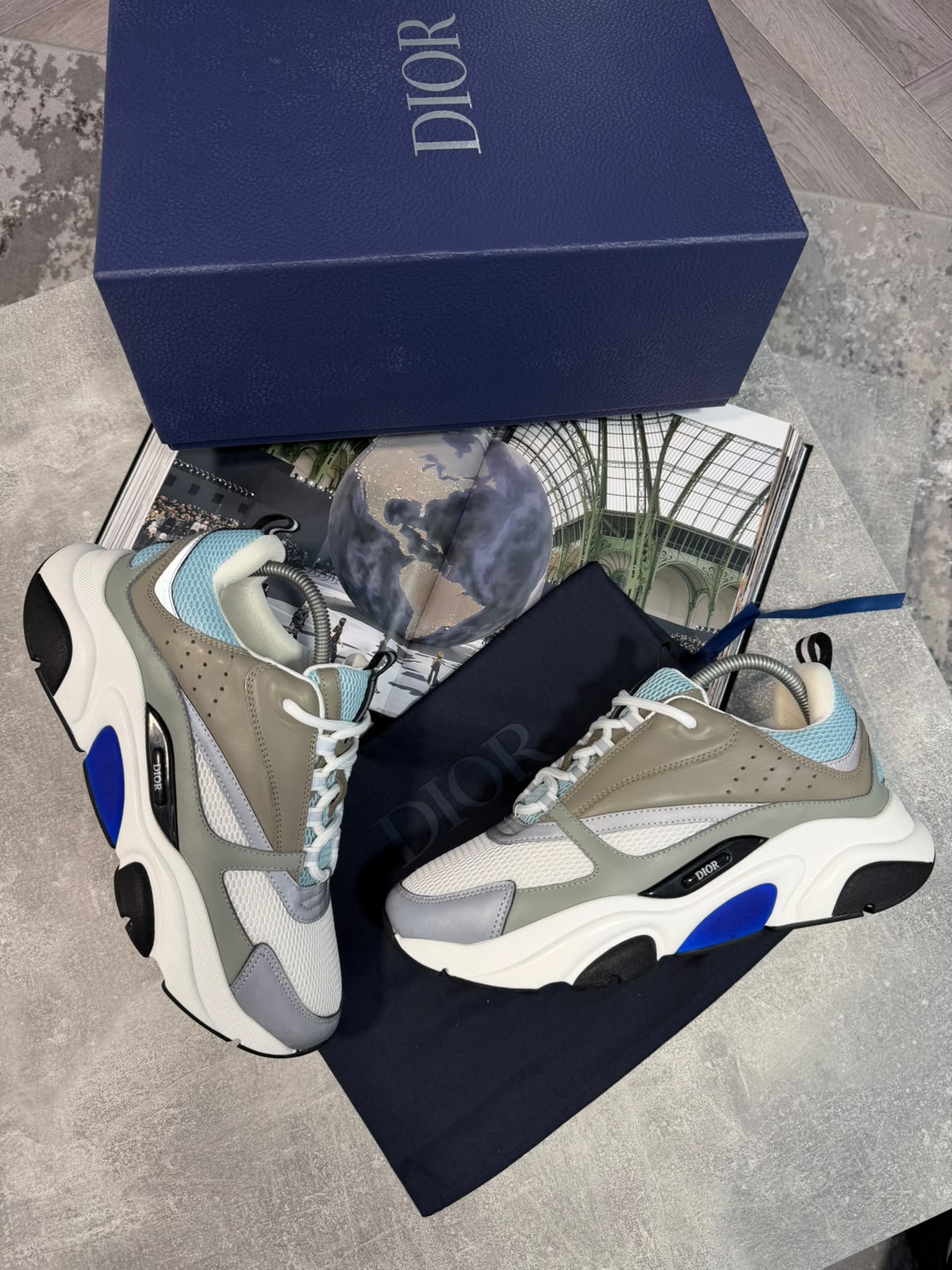 B22 Trainer - Baby Blue DIOR