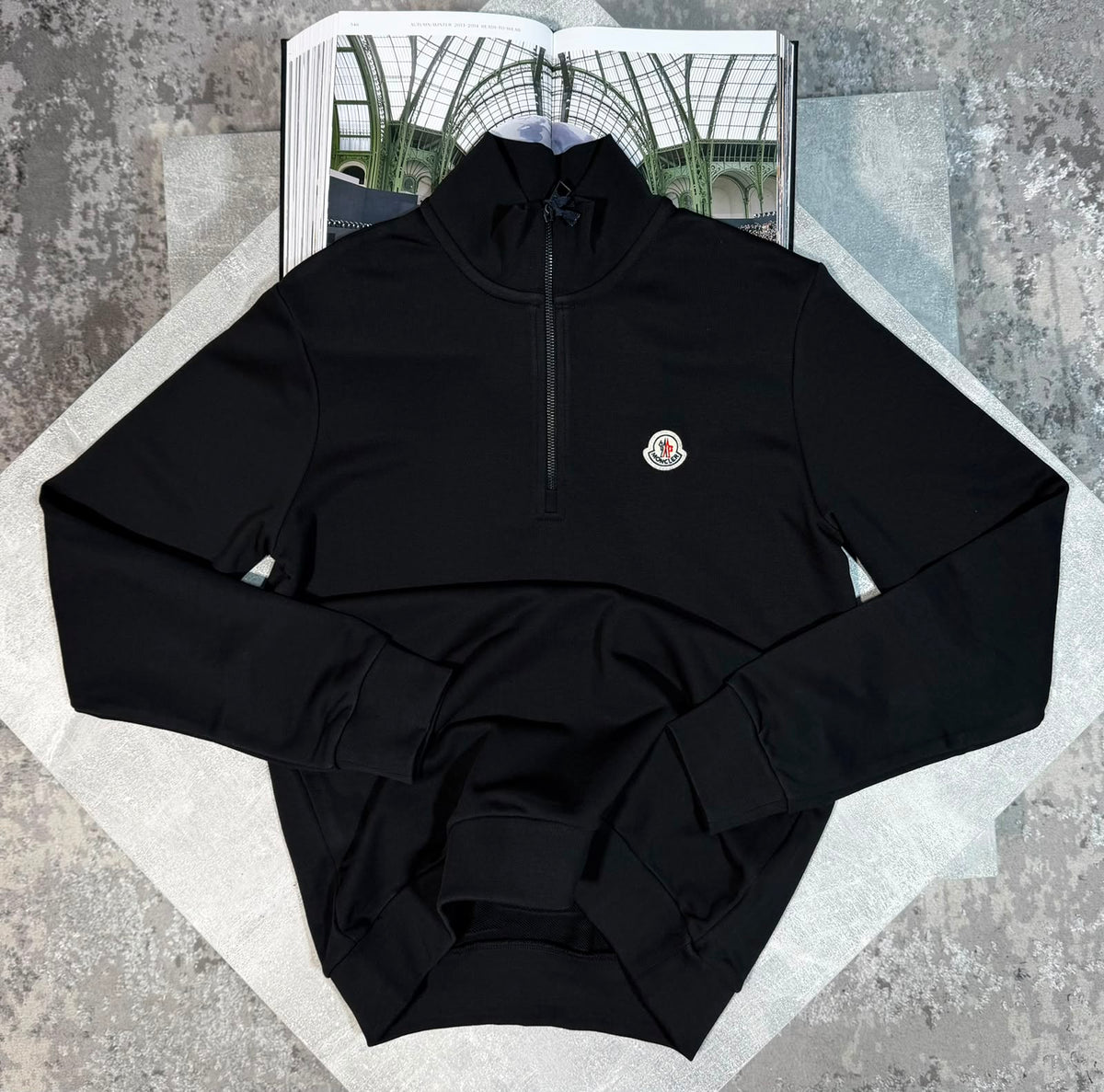 Mnclr 1/4 Zip - Black CLER