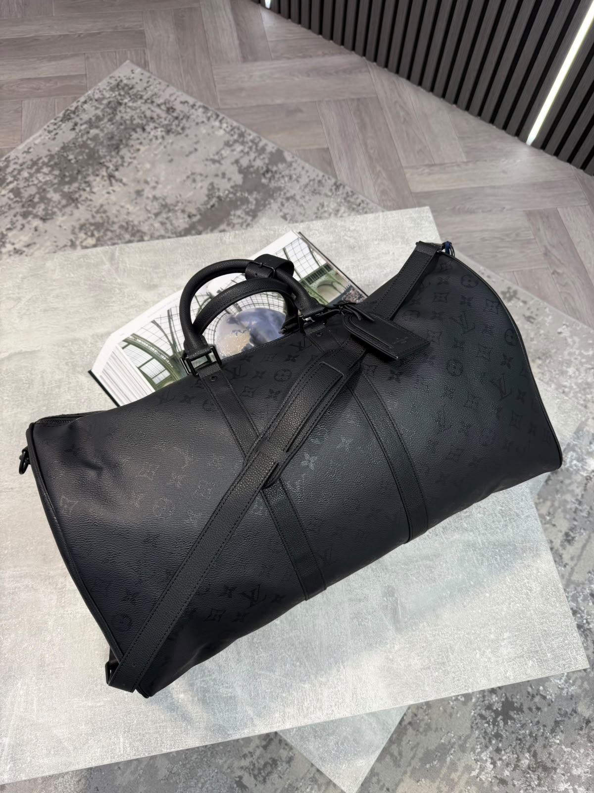 LV Duffle Bag LV