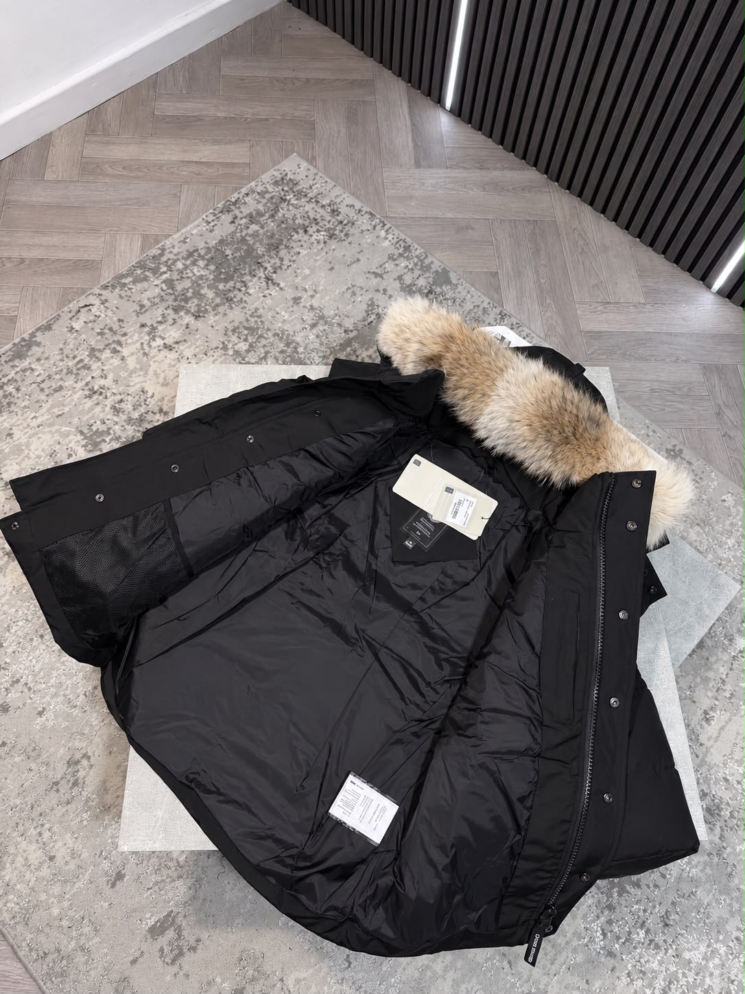 CG Wyndham - Black ( Detachable Fur ) CG