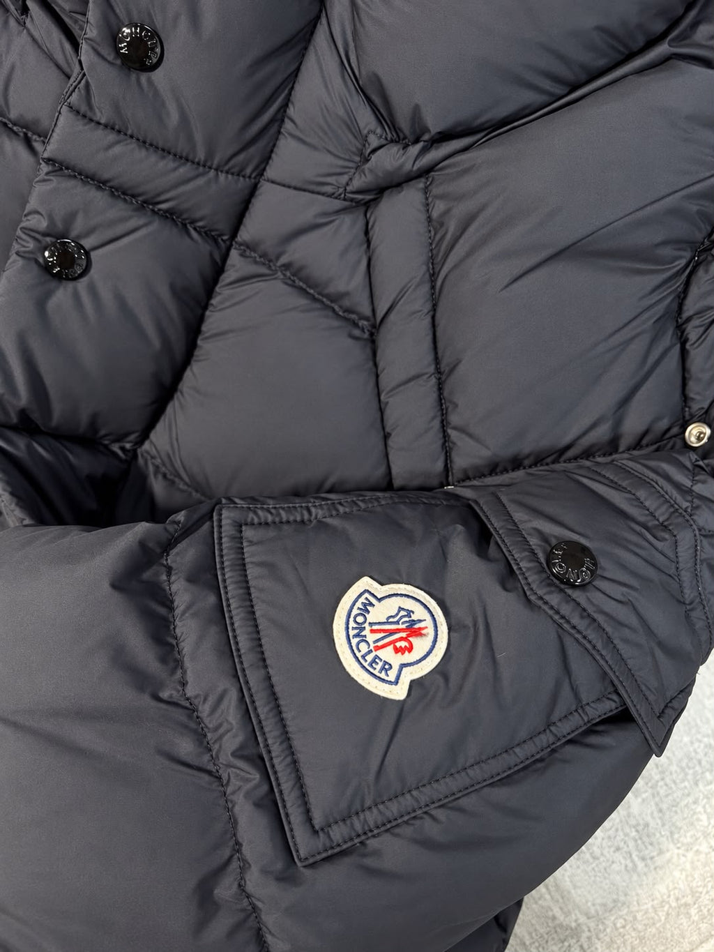 Mnclr Maya Matt - Black CLER
