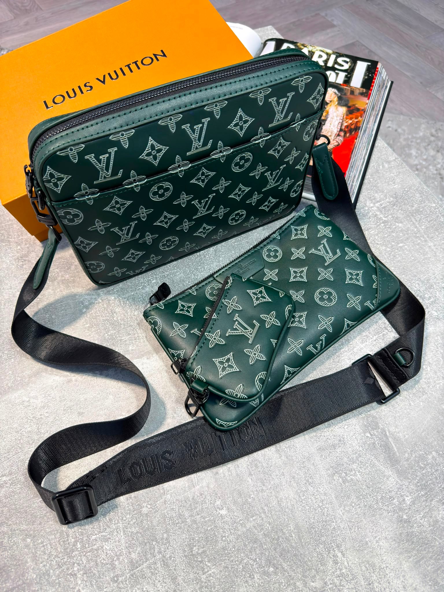 LV Mens Trio Bag Green LV