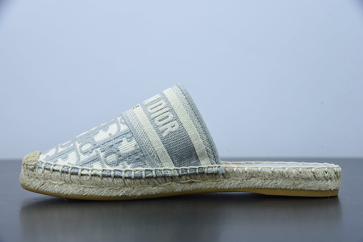 GREY CD SANDAL image 5