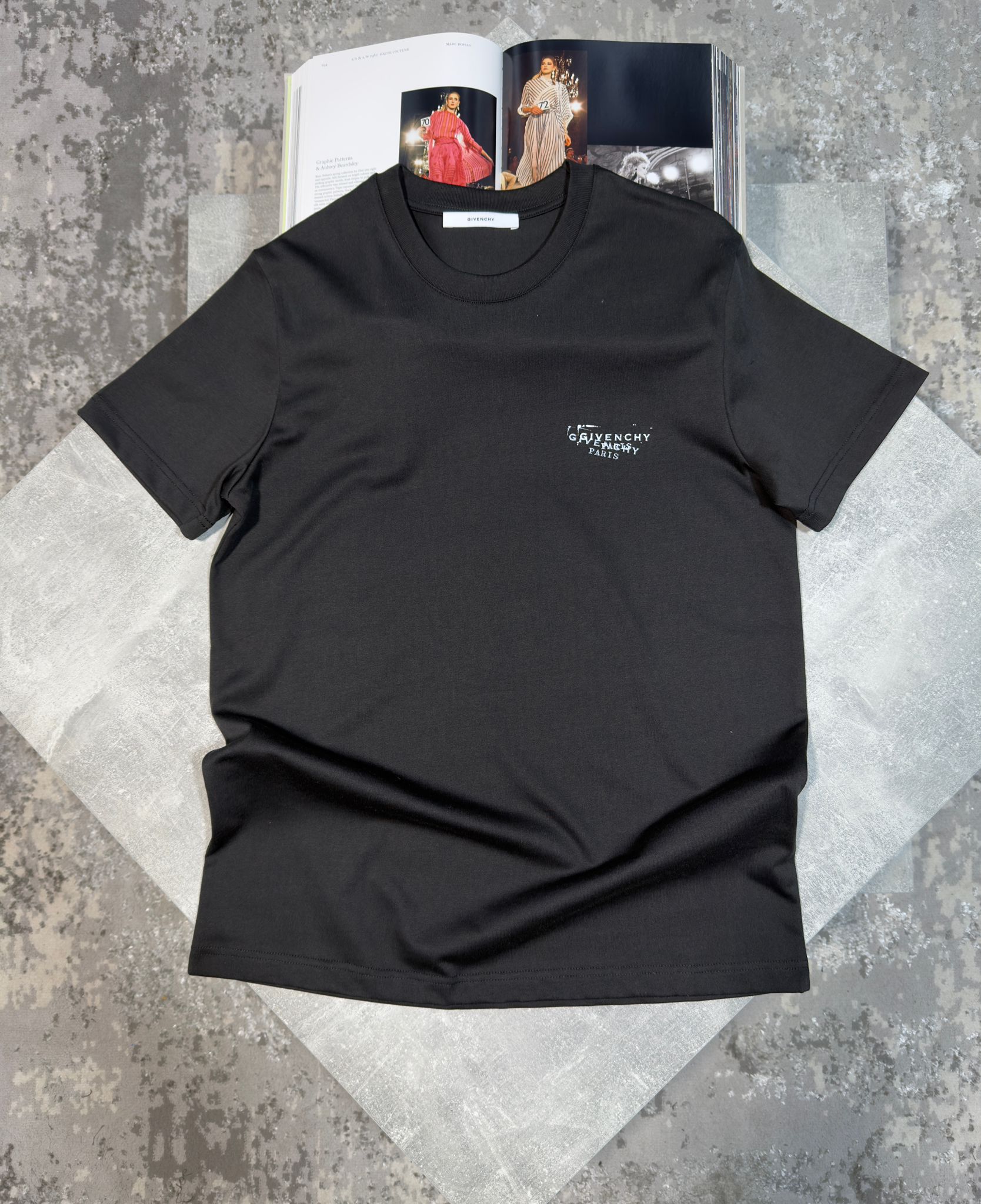 Venchy Tshirt Black image 0