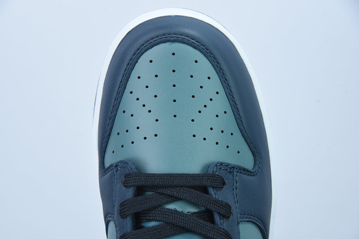 DUNK LOW BLACK/GREEN image 5