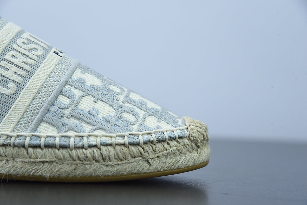 GREY CD SANDAL image 4