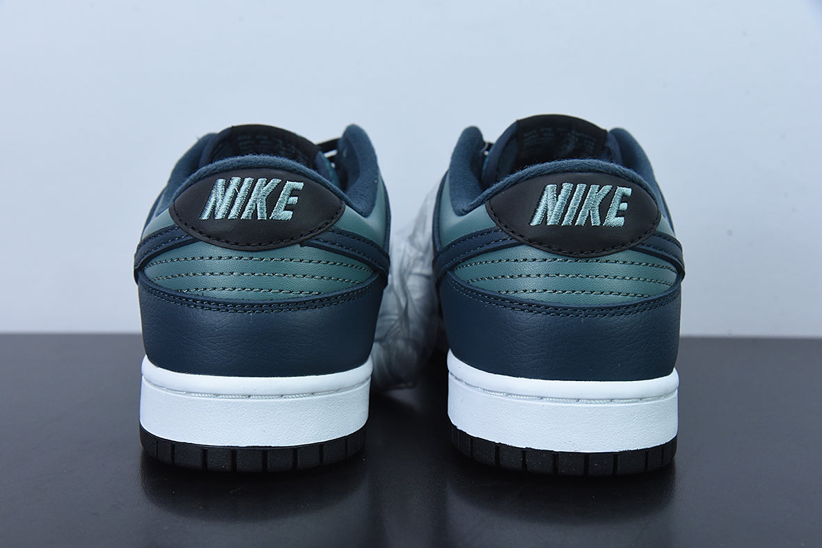 DUNK LOW BLACK/GREEN image 3
