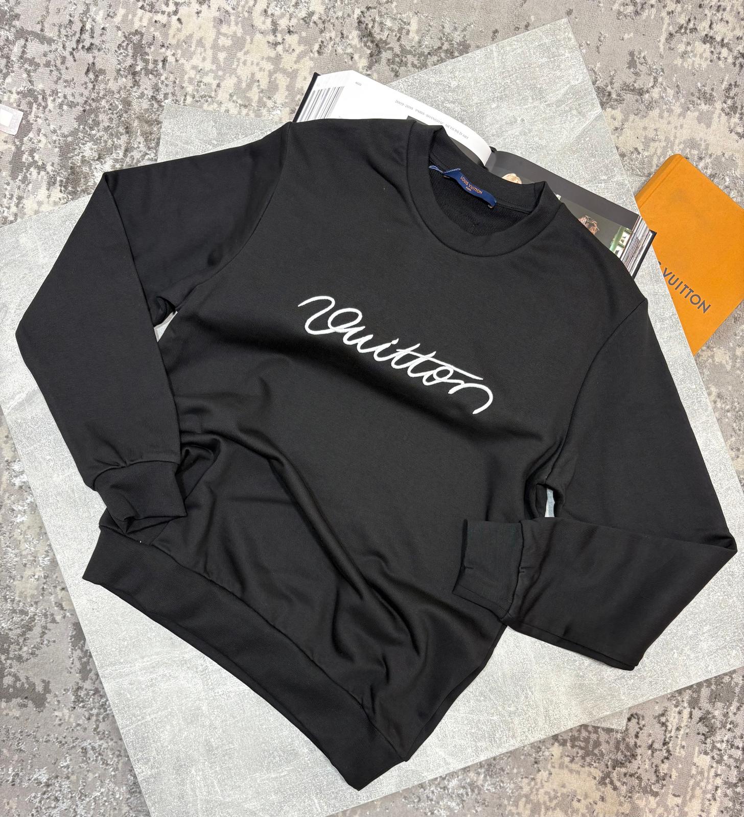 IV Jumper Black image 1