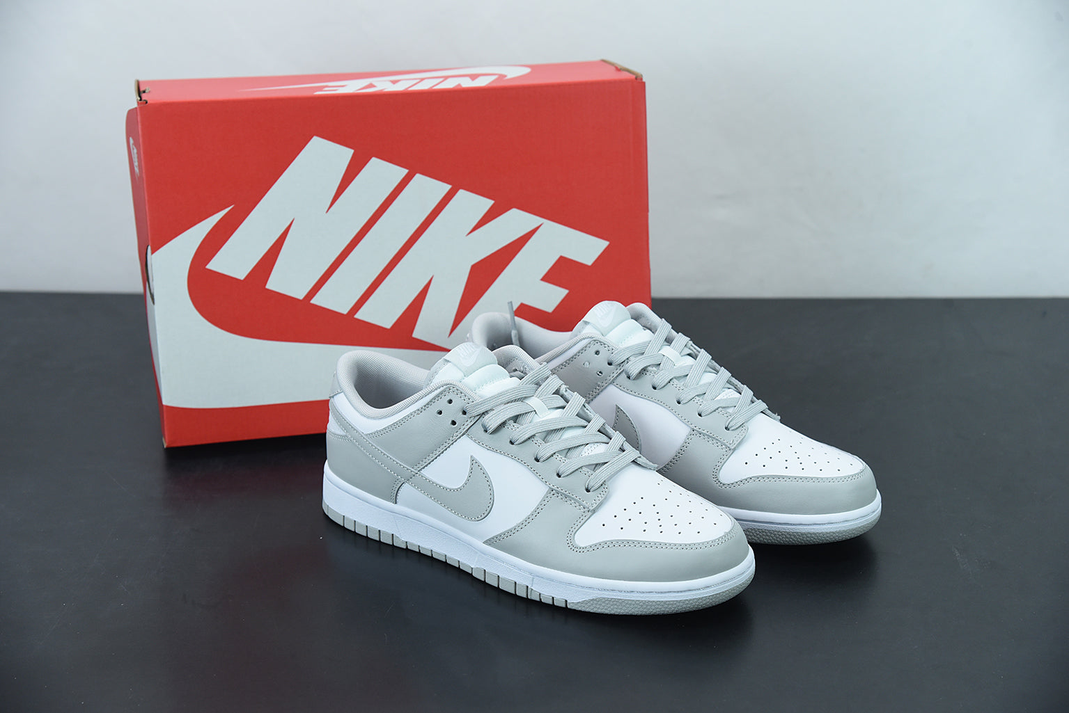 DUNK LOW GREY image 1