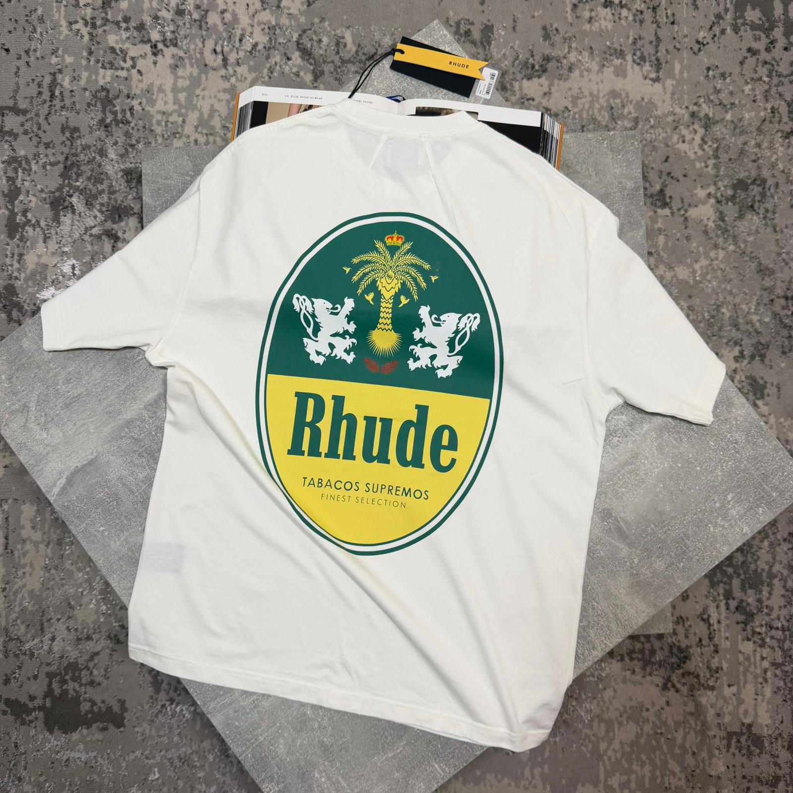 Hude Tshirt White image 1