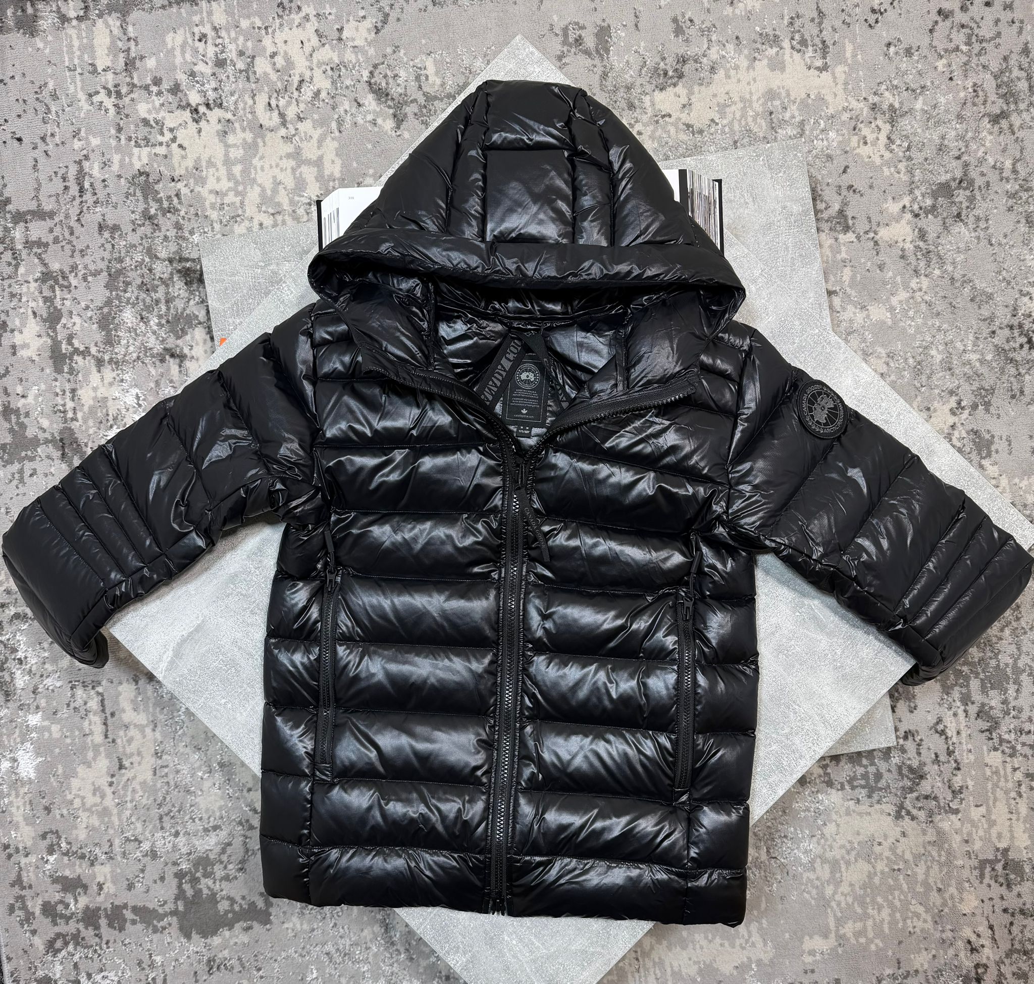 CG Crofton Black with Black Badge image 0