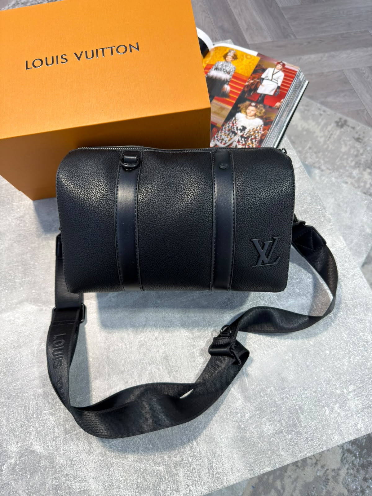 Lv Mens bag image 2