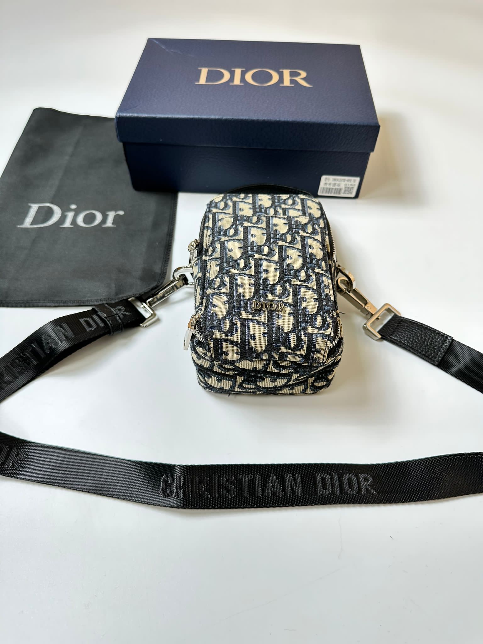 SIDE BAG image 4