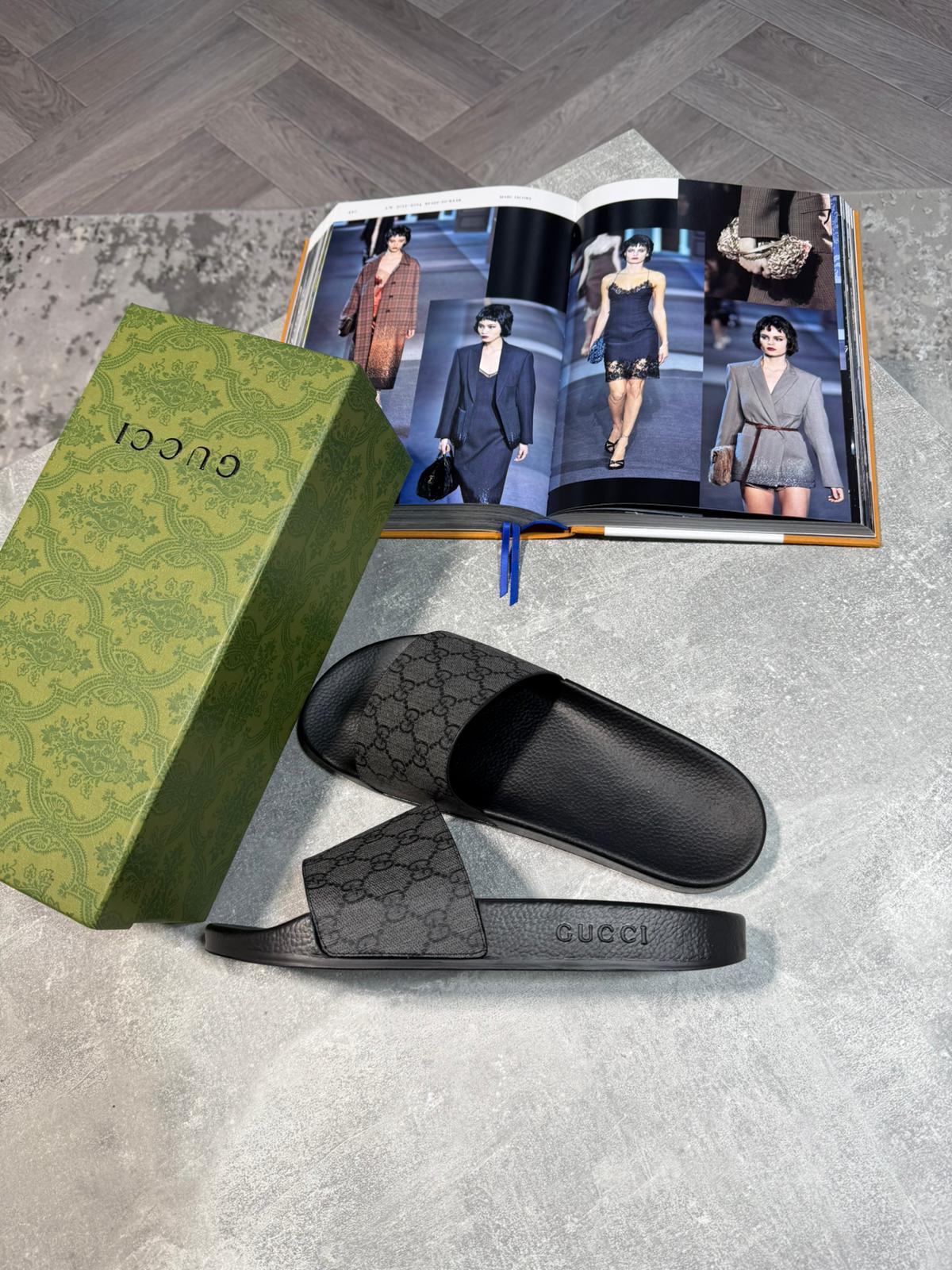 UCCI Sliders image 3