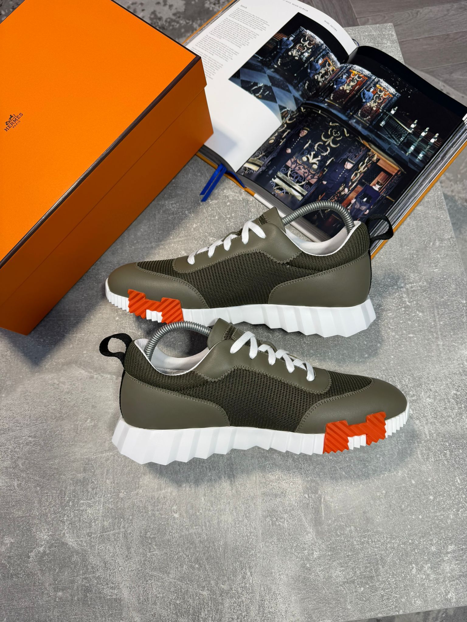 Herm Trainers image 0