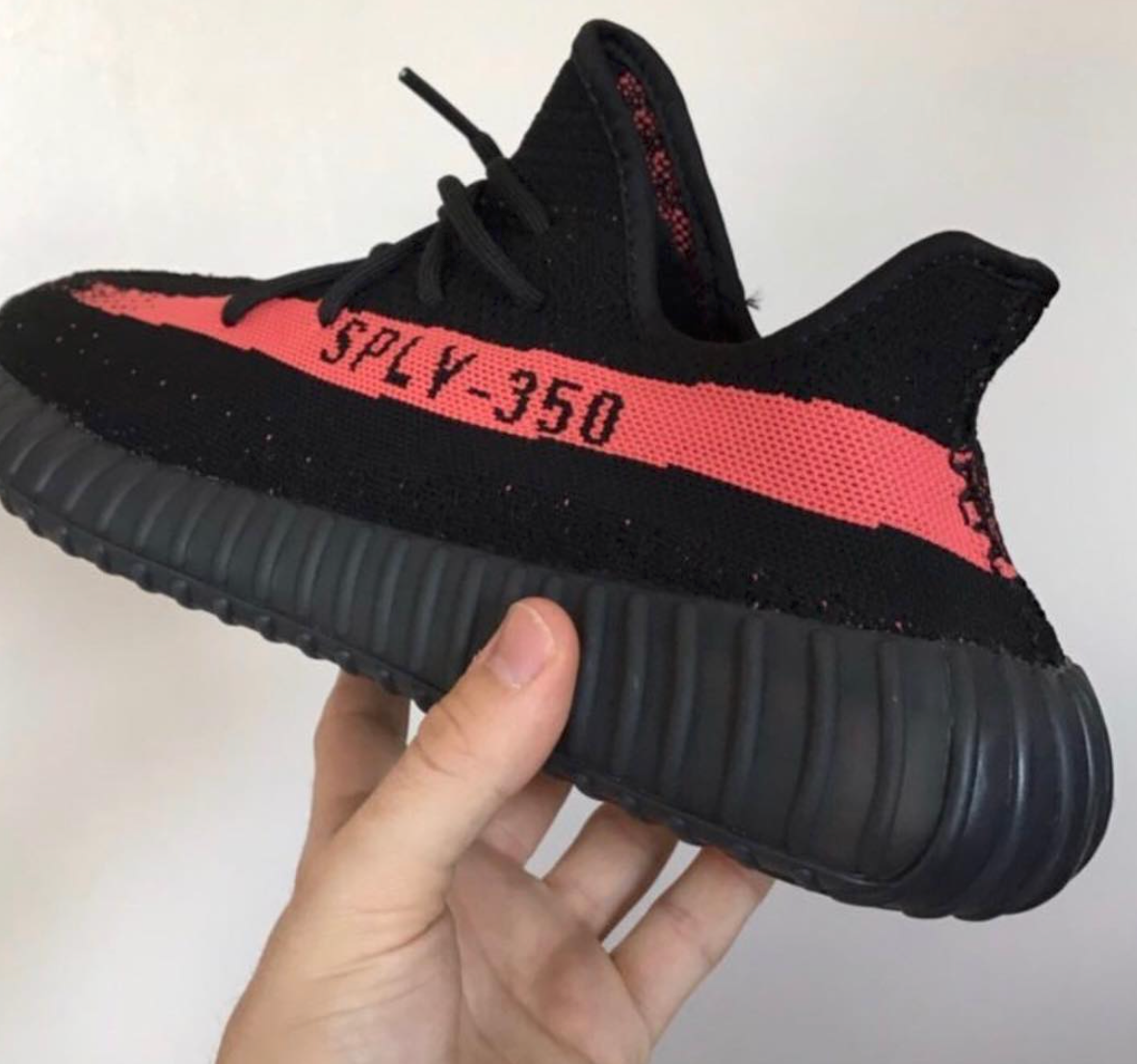 RED STRIPE V2 image 1