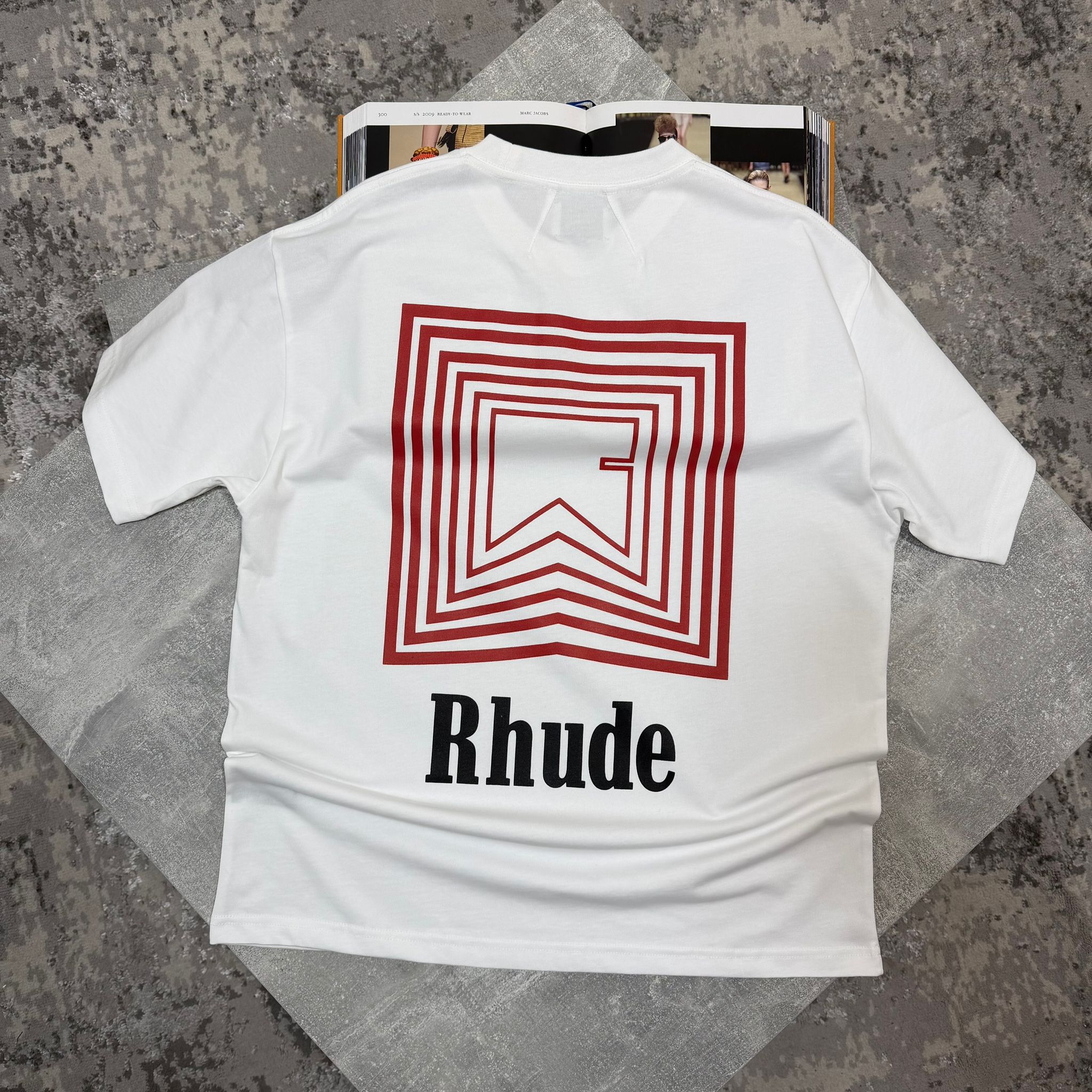 Hude Tshirt White image 1