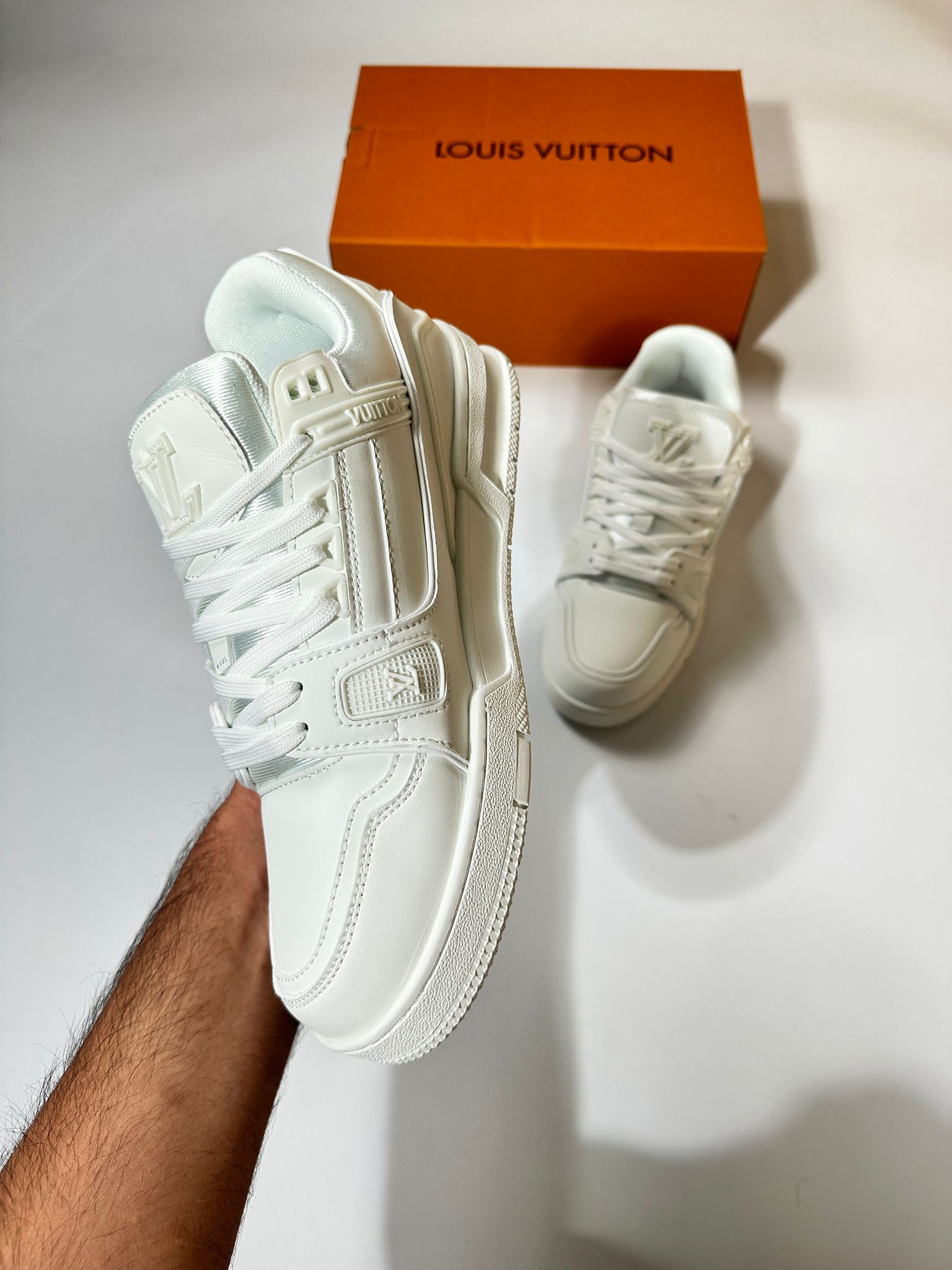IV TRAINER WHITE image 3