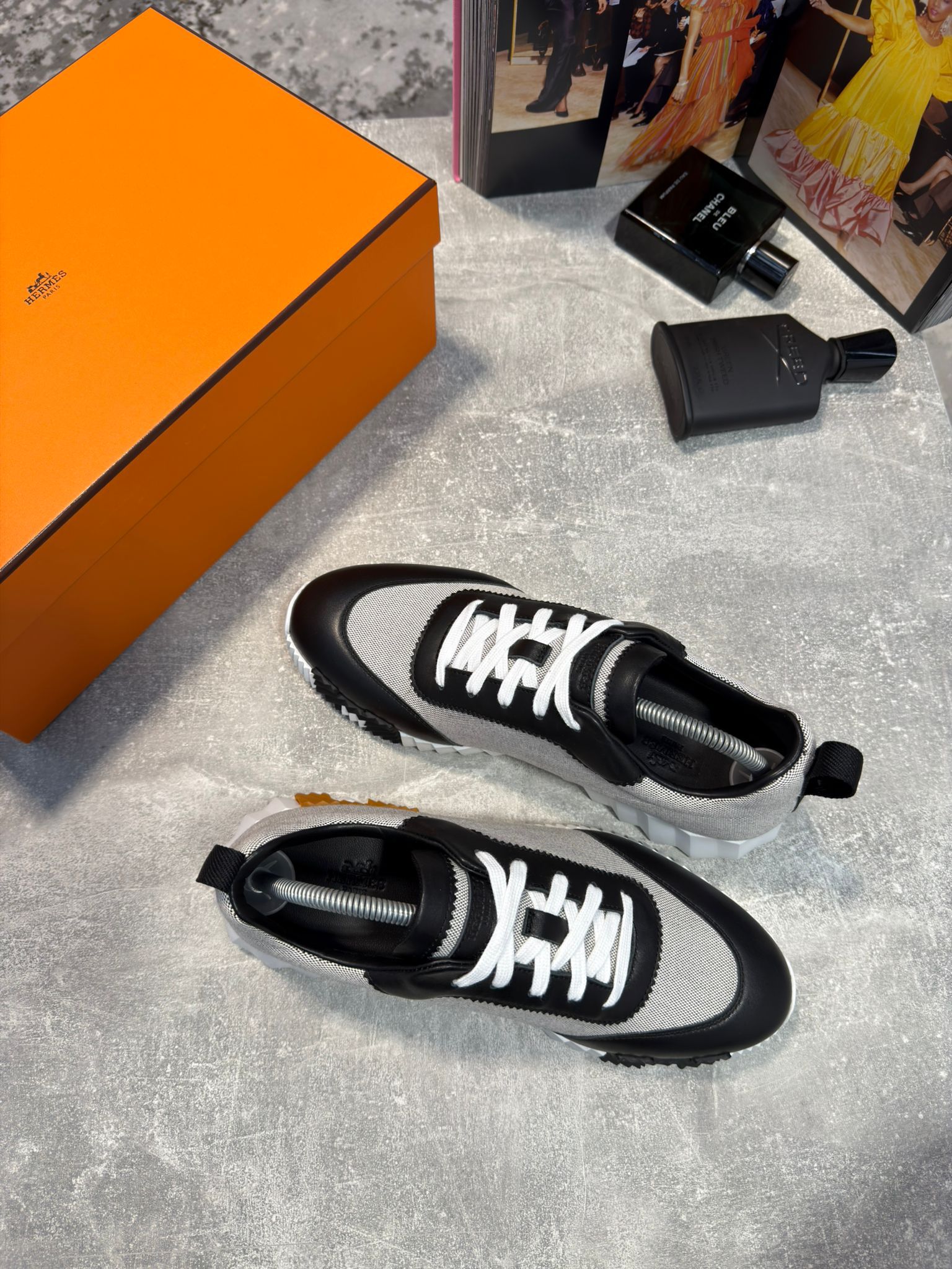 Herm Trainers image 3