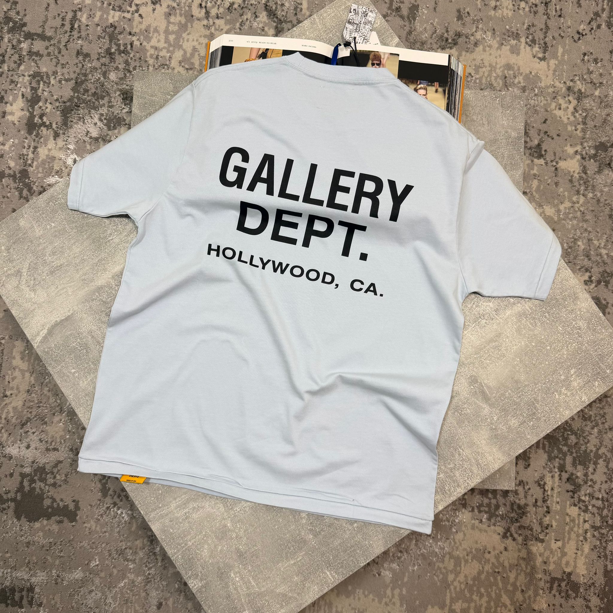 GD Tshirt White image 1
