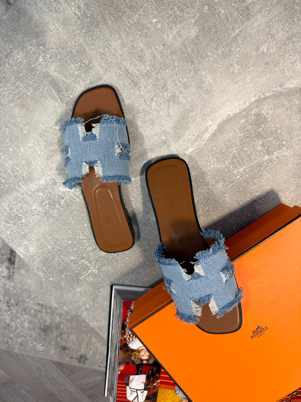 HM sliders womens image 1