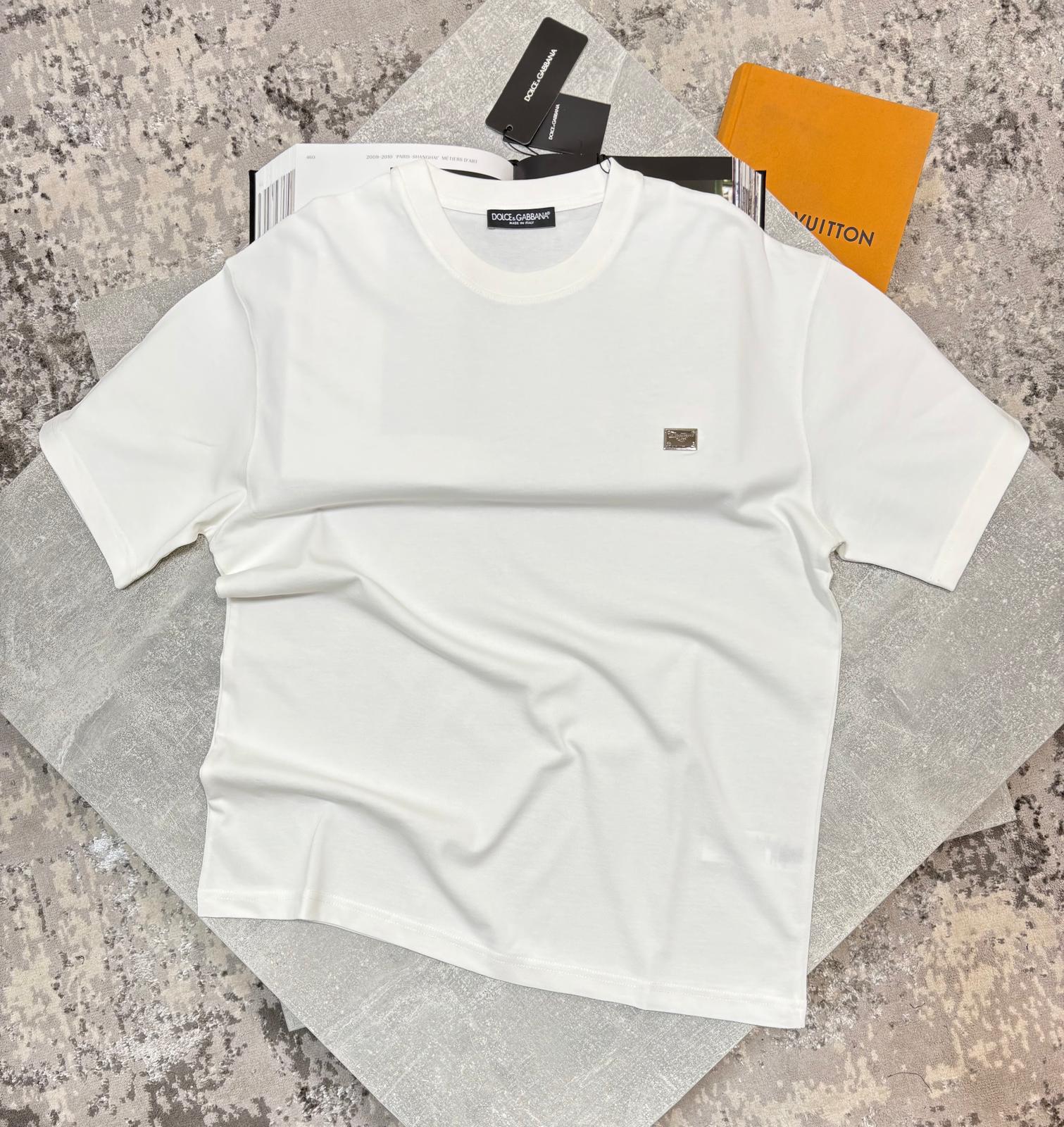 DG TEE White image 0