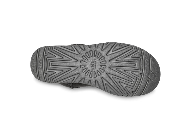 GREY UGG (check description) image 1