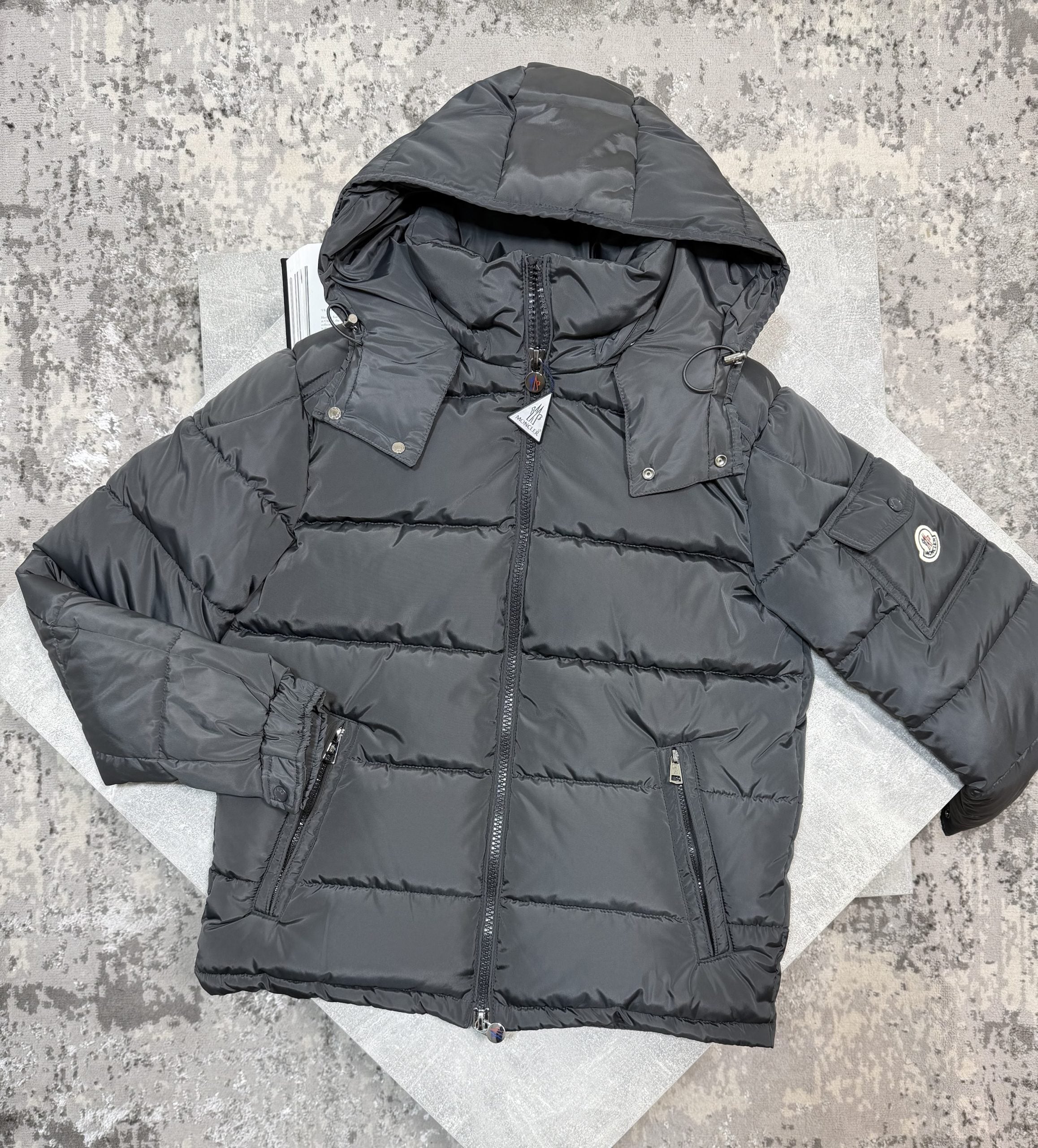 CLER Maya Matte Grey image 1