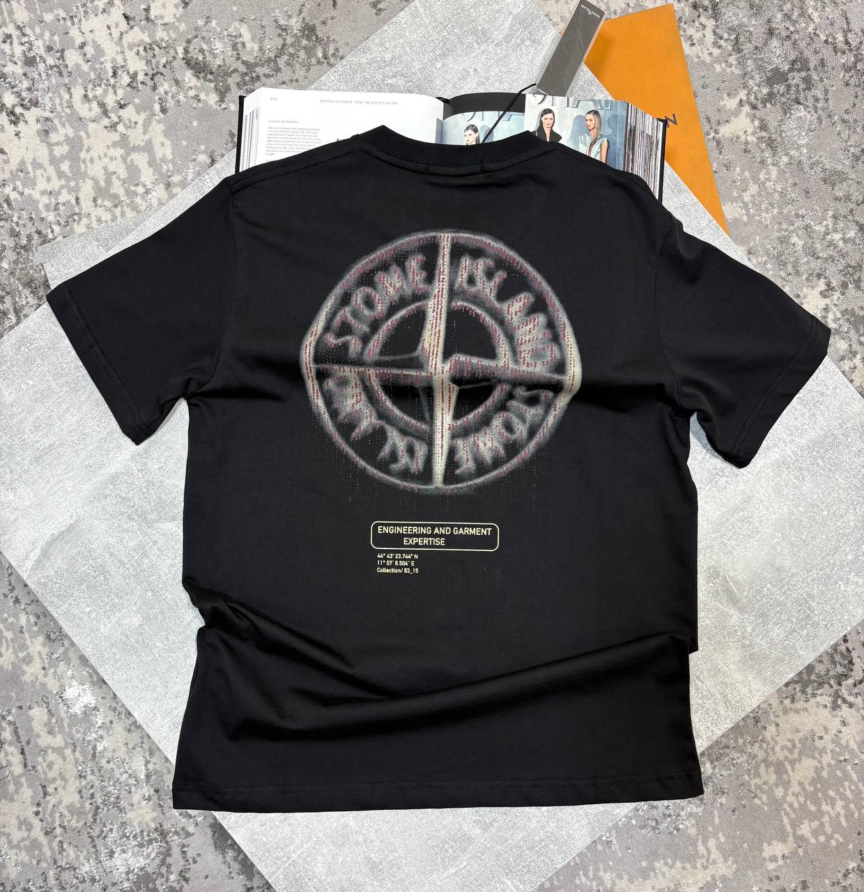 STONE ISLAND TEE BLACK image 1