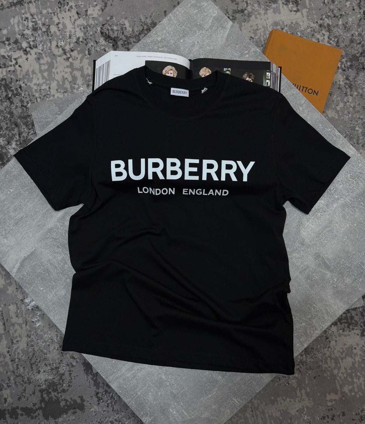 Burb TEE Black image 1