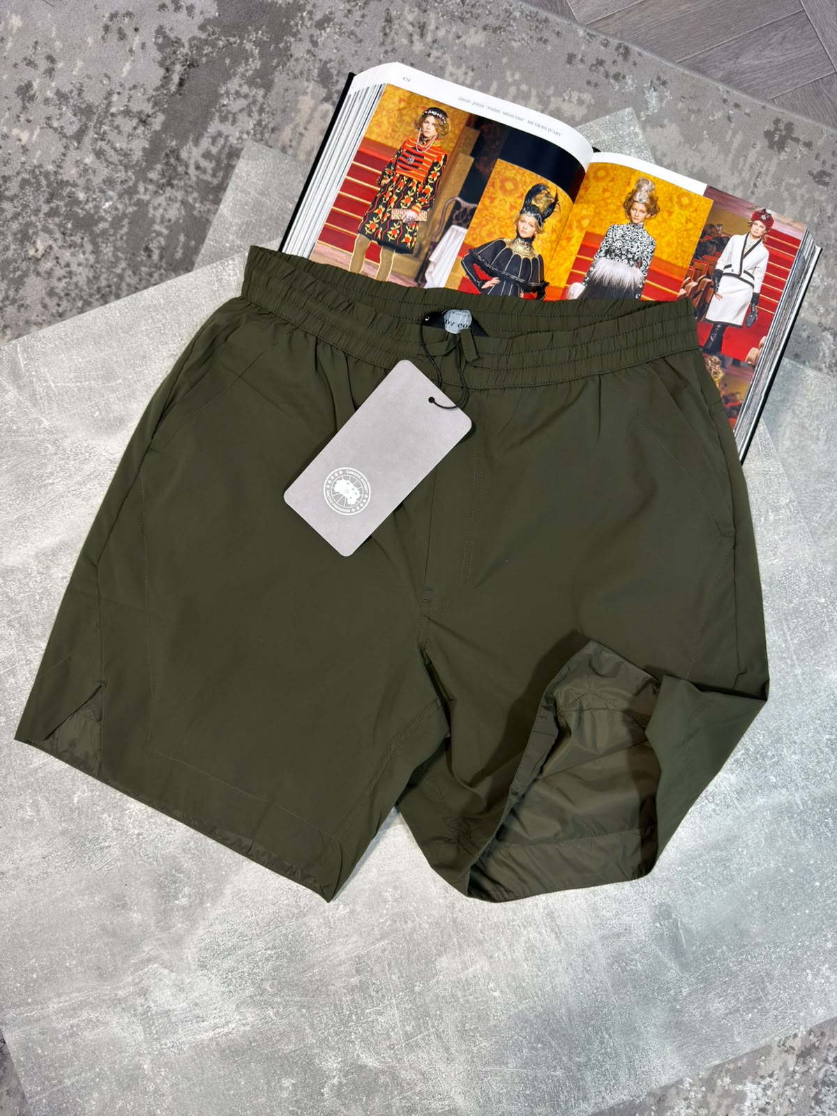 Goose shorts Green image 1