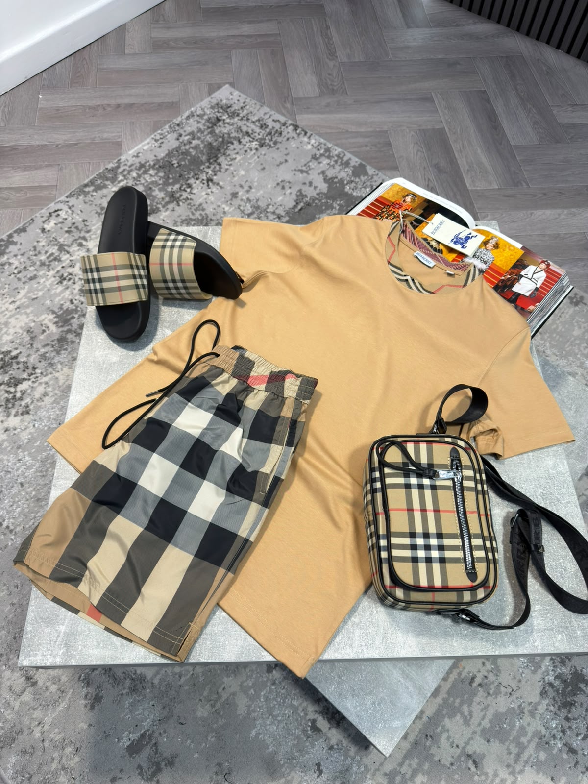 Burb Tshirt Khaki image 1