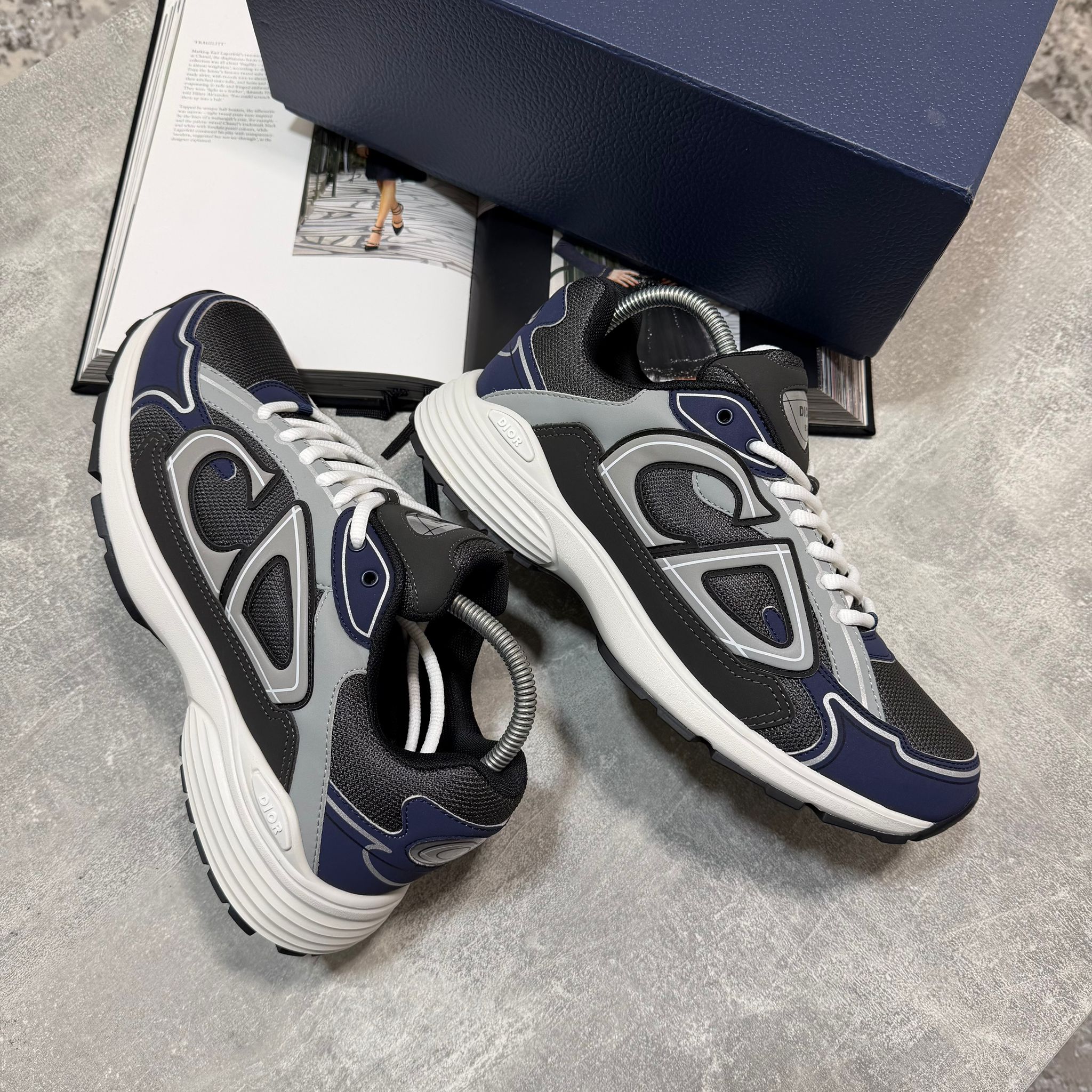 B30 Blue n White image 1