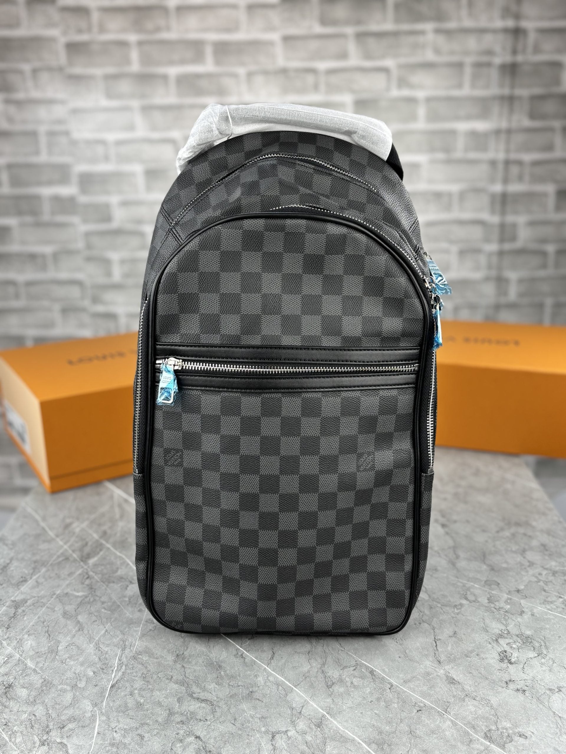 LV BACKPACK image 0
