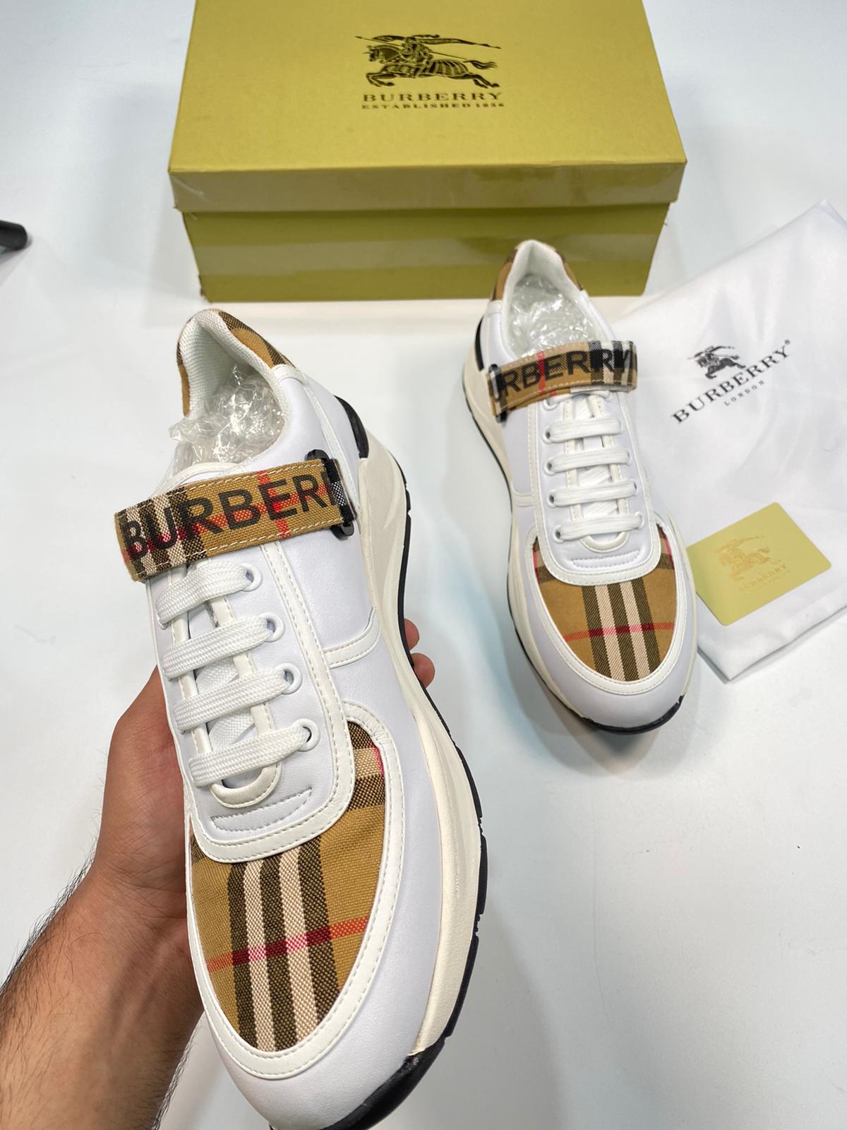 BURB RUNNER WHITE image 4