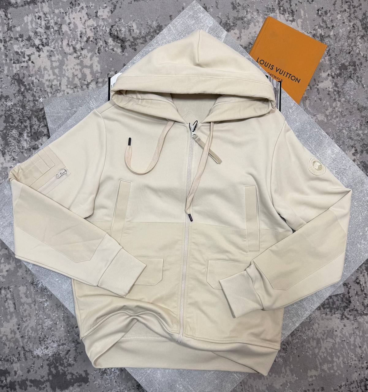 Goose Hooded Jacket Beige
