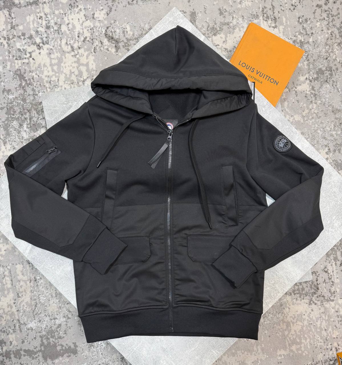 Goose Hooded Jacket Black